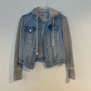 COPY - 🐞Jean Jacket w/ Hood